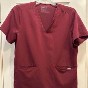 Casma FIGS Three-Pocket Scrub Top™